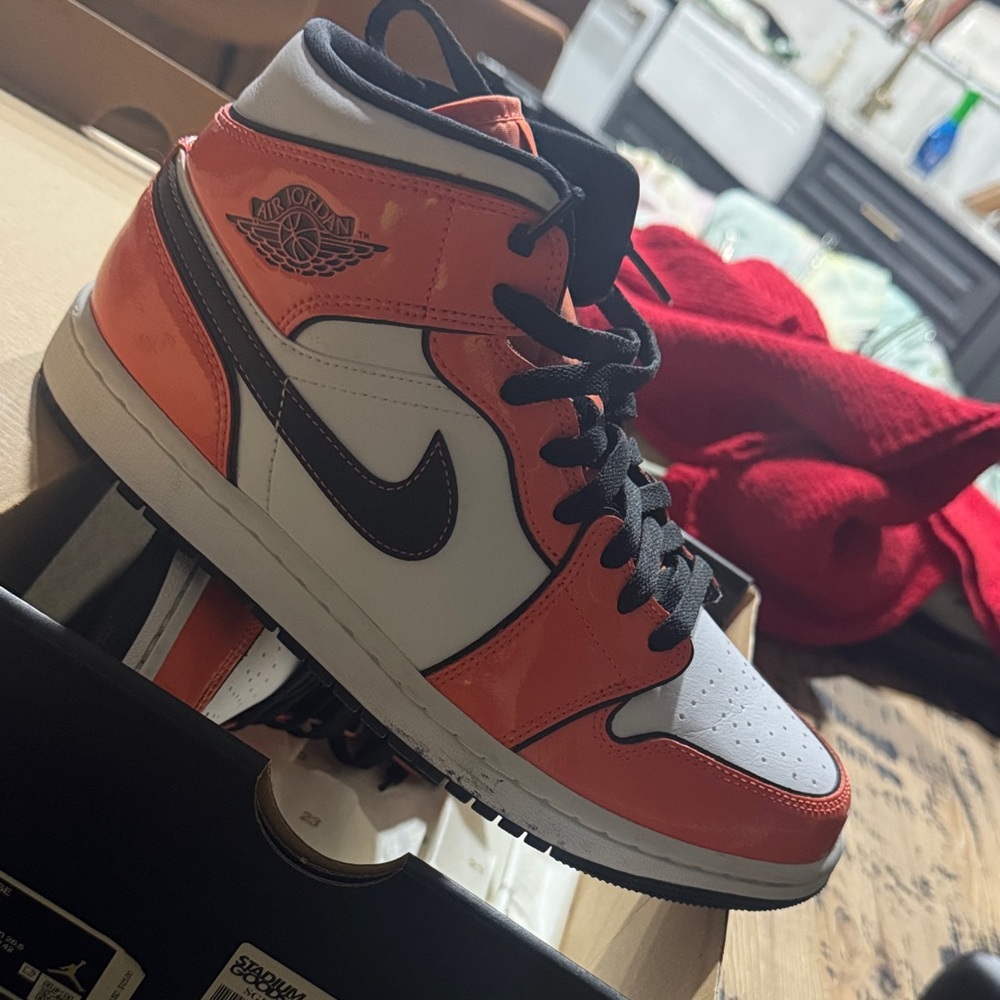 Nike Air Jordan 1 High OG White Orange Black